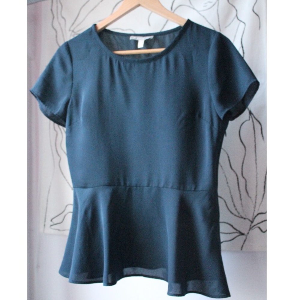 Banana Republic Navy Blue Peplum top. Sz 4.
